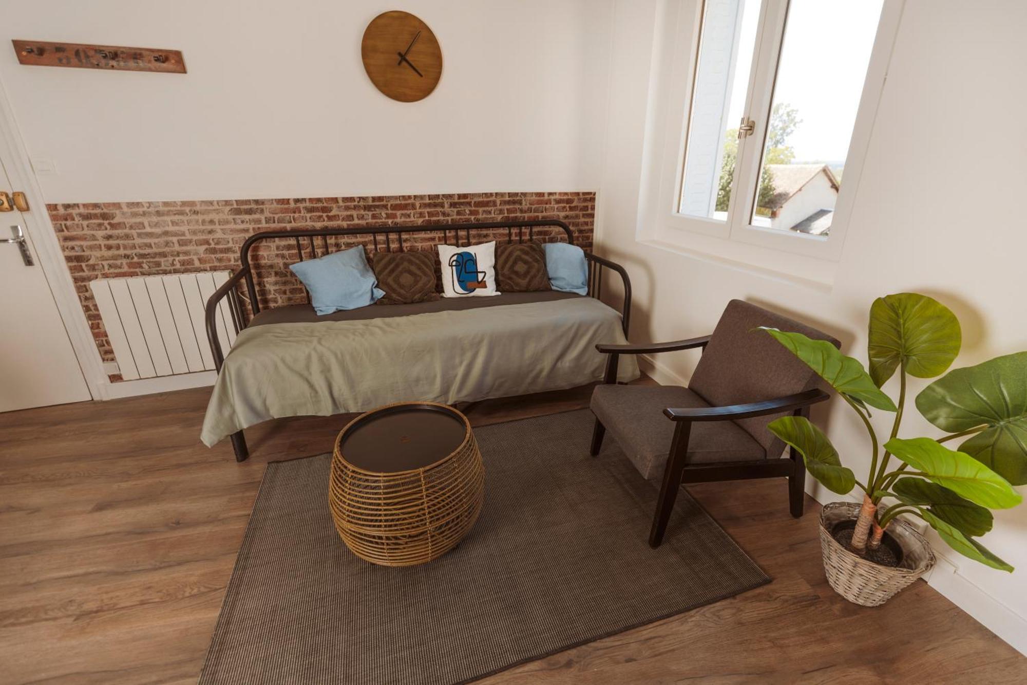 Bel Appartement 35 M 1Er Etage Evaux-les-Bains Exterior photo
